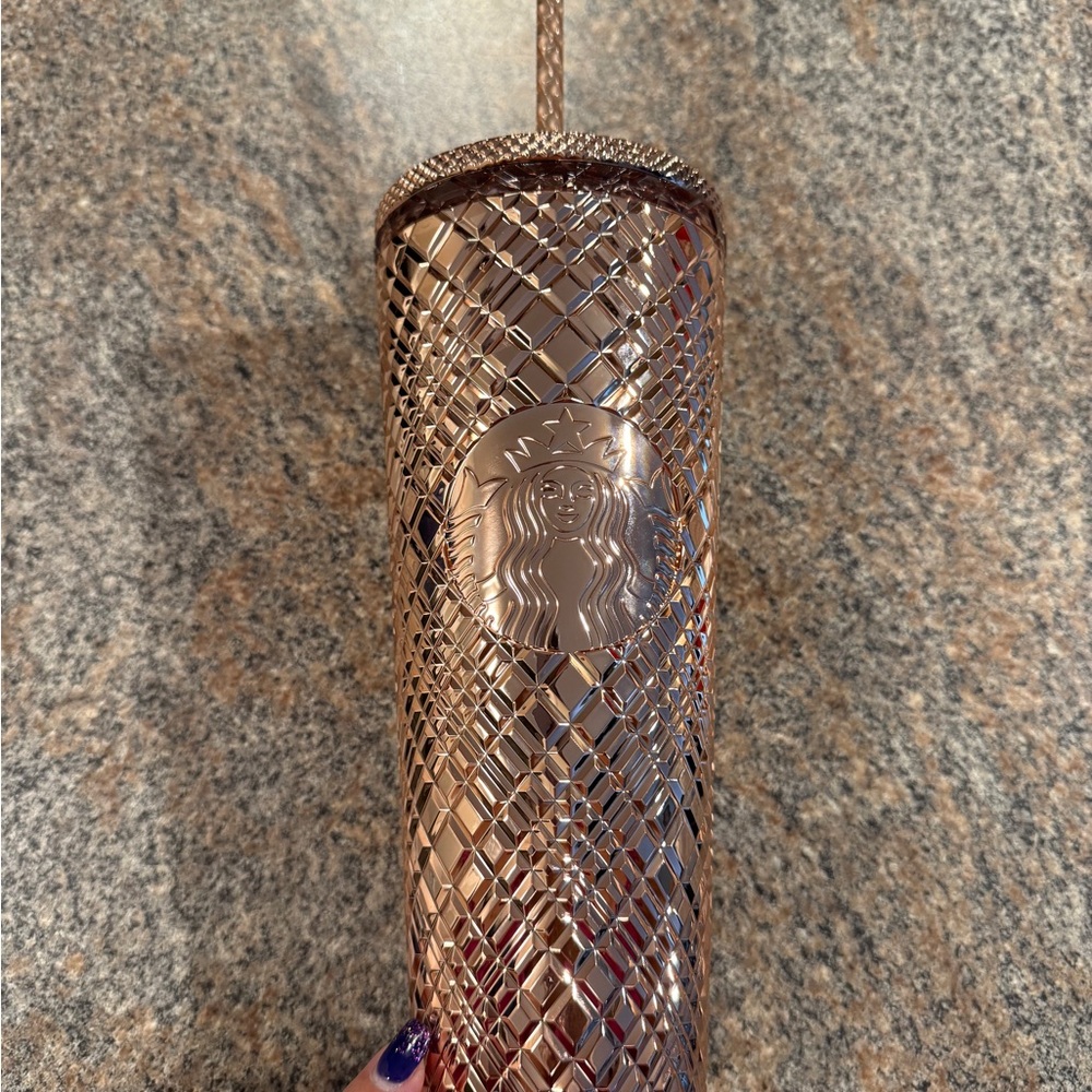 π Starbucks Rose Gold Grid Tumbler 24 fl oz - Picture 4 of 10